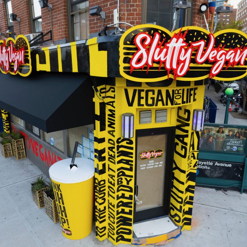 Visit Slutty Vegan Brooklyn Today | Vegan Restaurant in Brooklyn